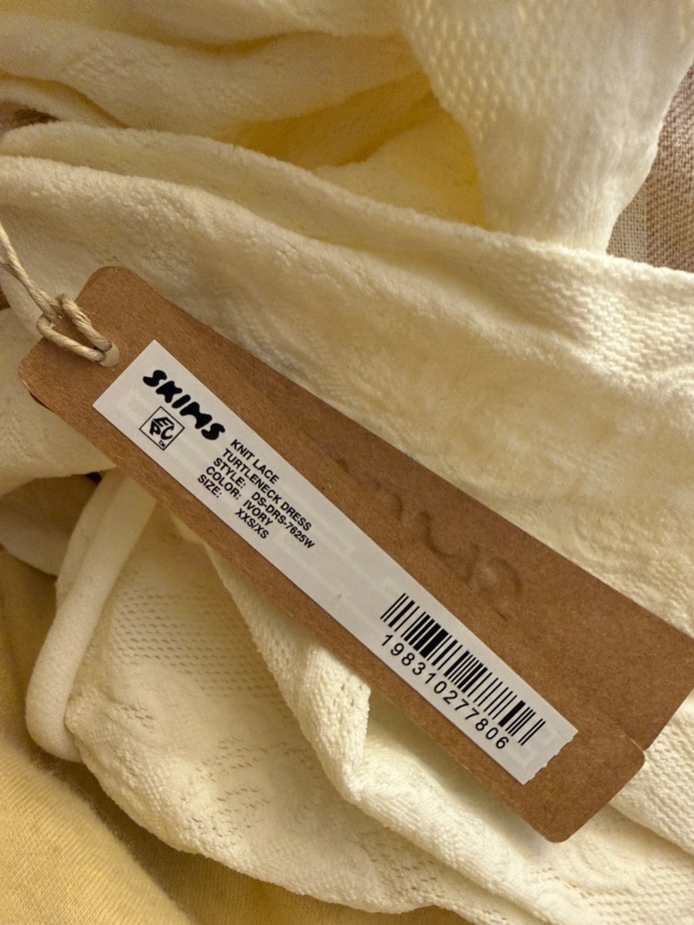 SKIMS knit lace turtle neck(G10) IVORY size XXS/XS - Picture 3 of 3